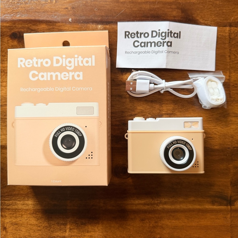 GEMS Retro Digital Camera - Cream